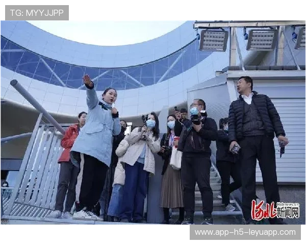 谷爱凌米兰冬奥预赛高分领跑，U型池完成1440转体